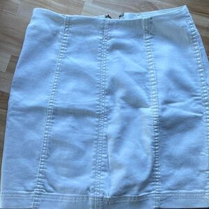 FREEPEOPLE  White denim miniskirt size 8 SEXY!